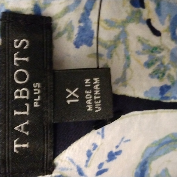Talbot's button down print top sz.1X - Picture 2 of 4